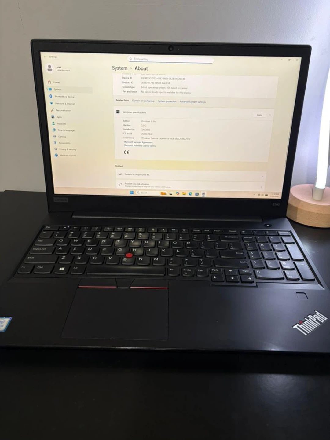 Lenovo Thinkpad 2019 like new - photo 3