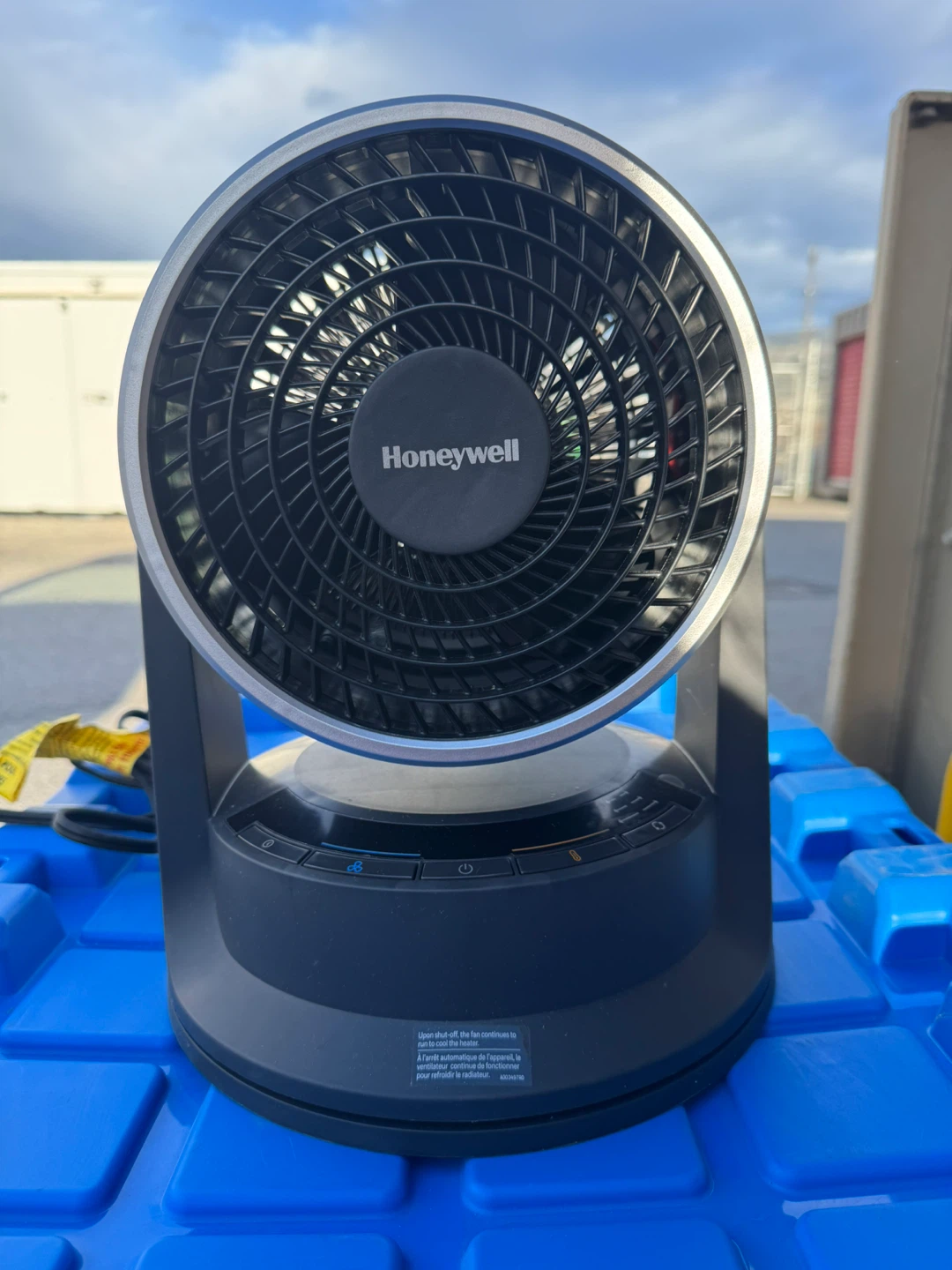 Honeywell TurboForce Power Heat Circulator - photo 3
