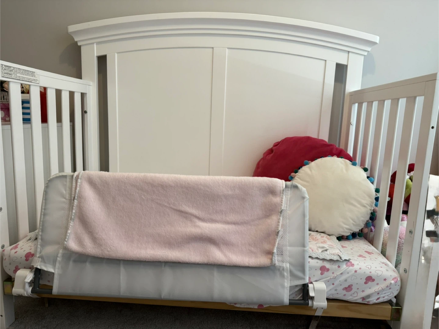 White Convertible Baby Crib - photo 2