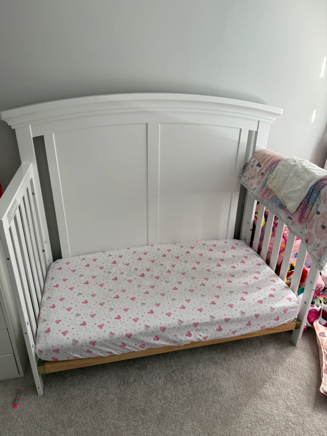 White Convertible Baby Crib - photo 3