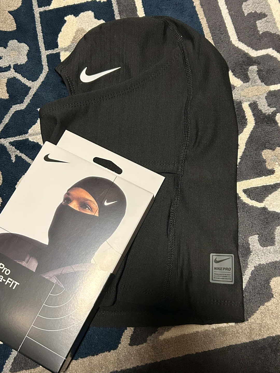 Nike Pro Therma-FIT Hood Football Balaclava