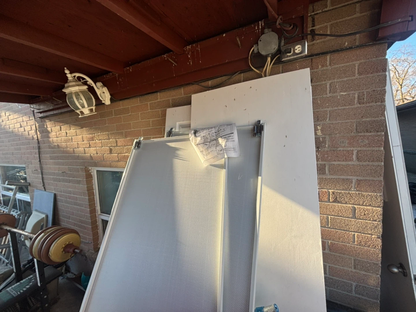 Mirror sliding door