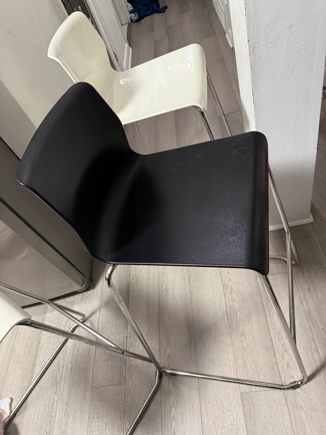 Set of 3 Ikea Glenn Bar Stools - White and Black - photo 3