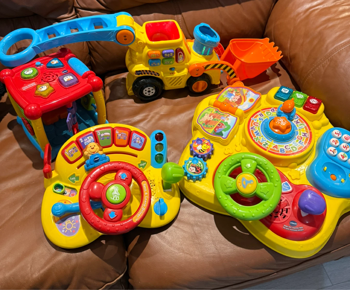 VTech Turn & Learn Driver & Magic Star Learning Table Set