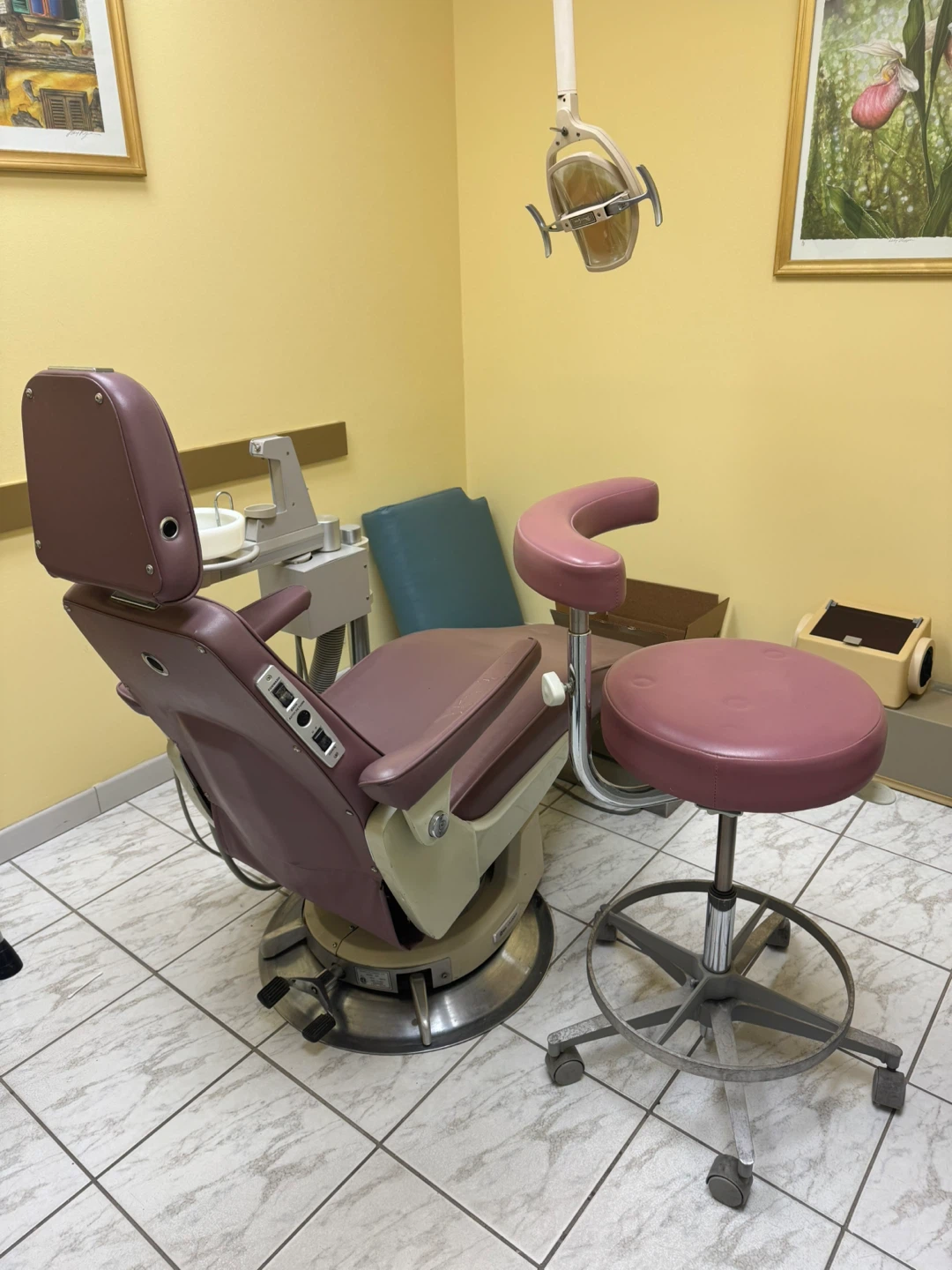 Dental Chair + Working Chair 🦷 - photo 3
