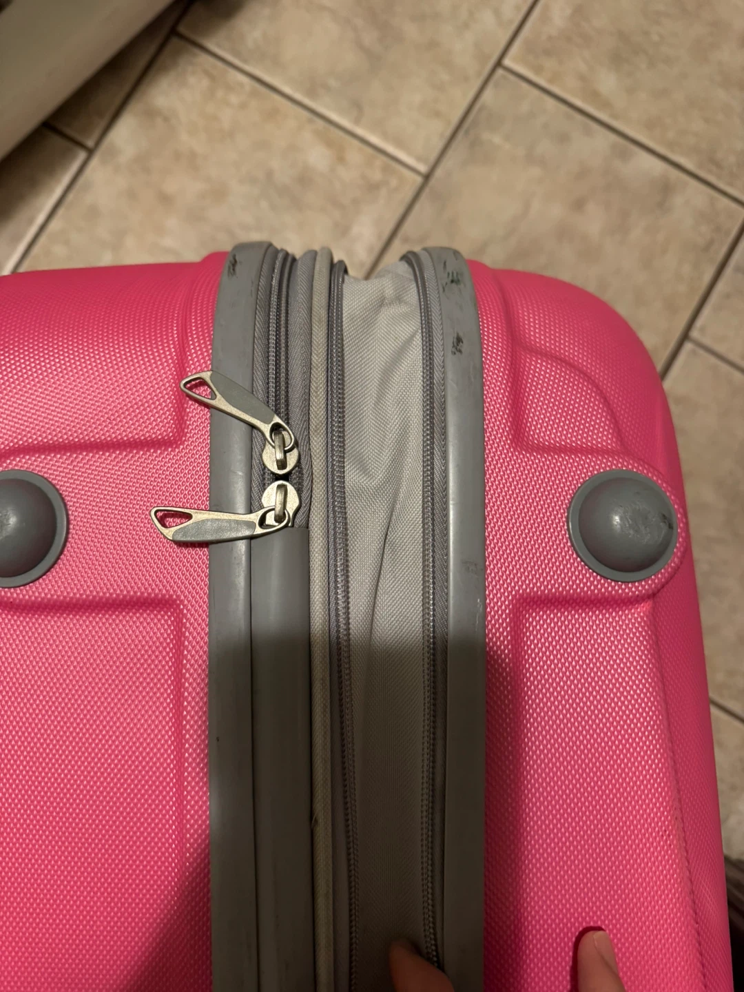 Pink Hardside Suitcase - photo 4