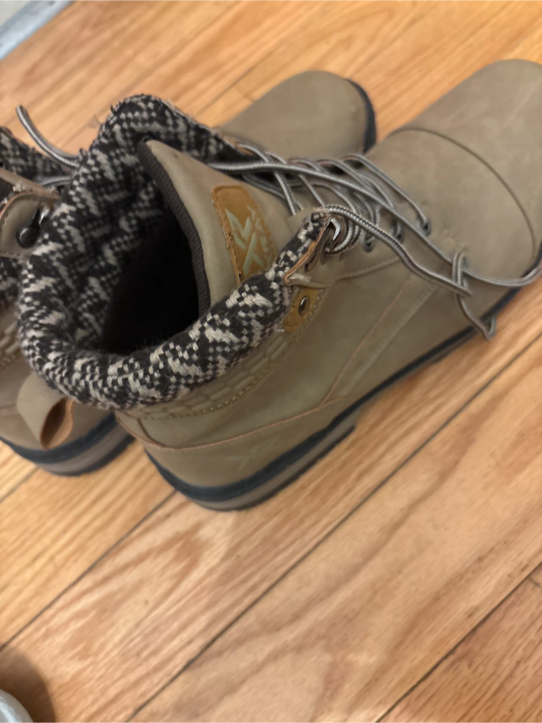 Size 10 boots like new - photo 3