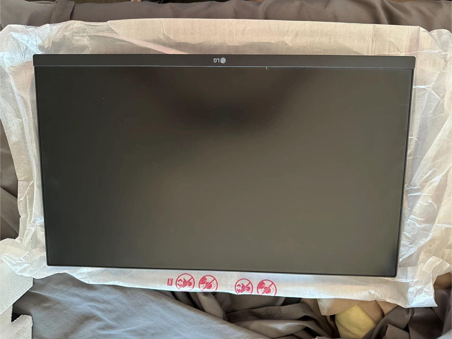 LG 24" IPS 100Hz Monitor - photo 4