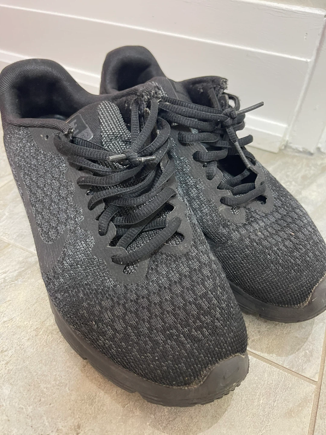 Nike Air Max Sequent 2 Running Shoes