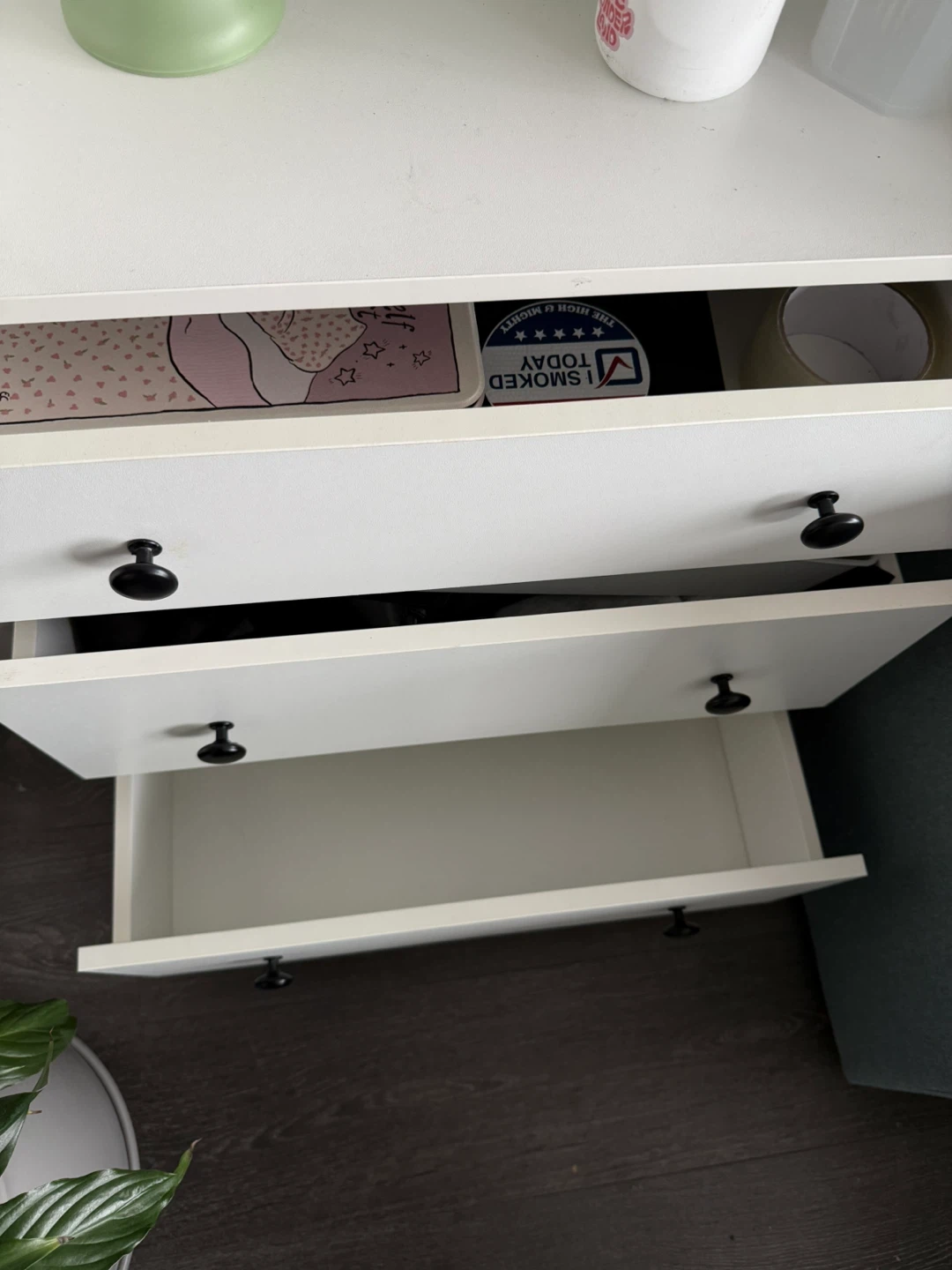 White 3-Drawer Dresser - photo 4