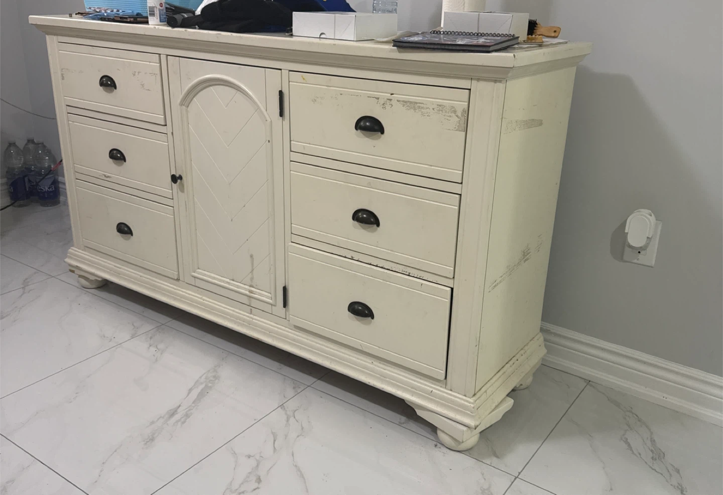 Cream Dresser with 7 Drawers and Cabinet - photo 3