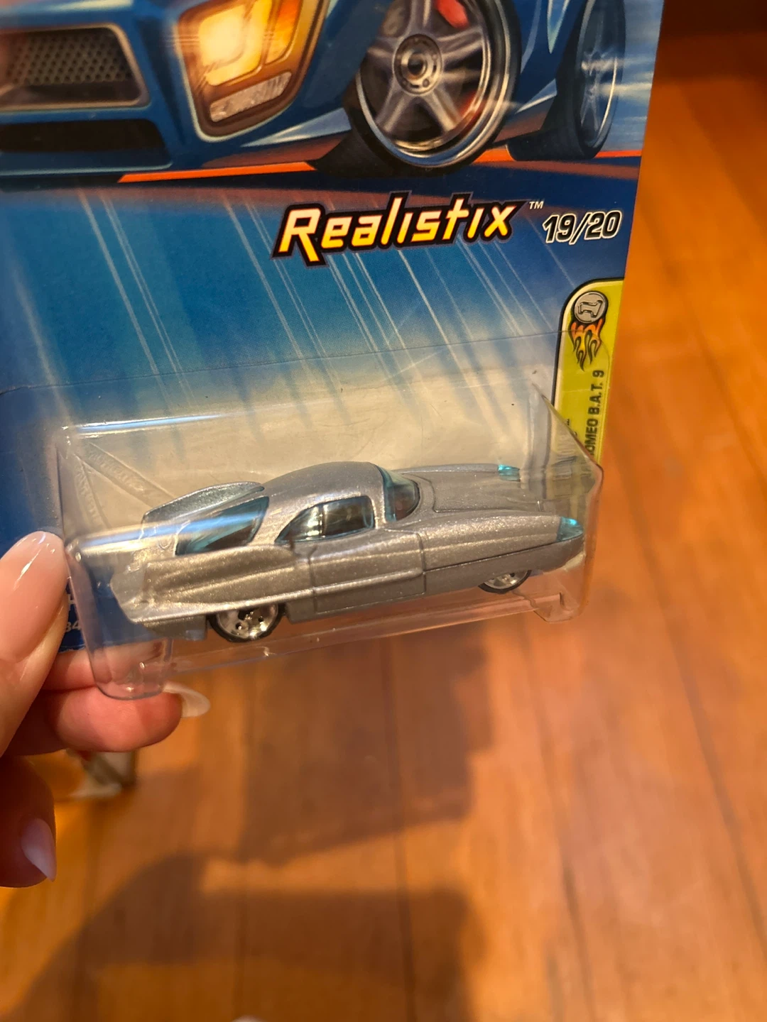 Hot Wheels Realistikz 2005 Alfa Romeo B.A.T. 9 Toy Car - photo 3