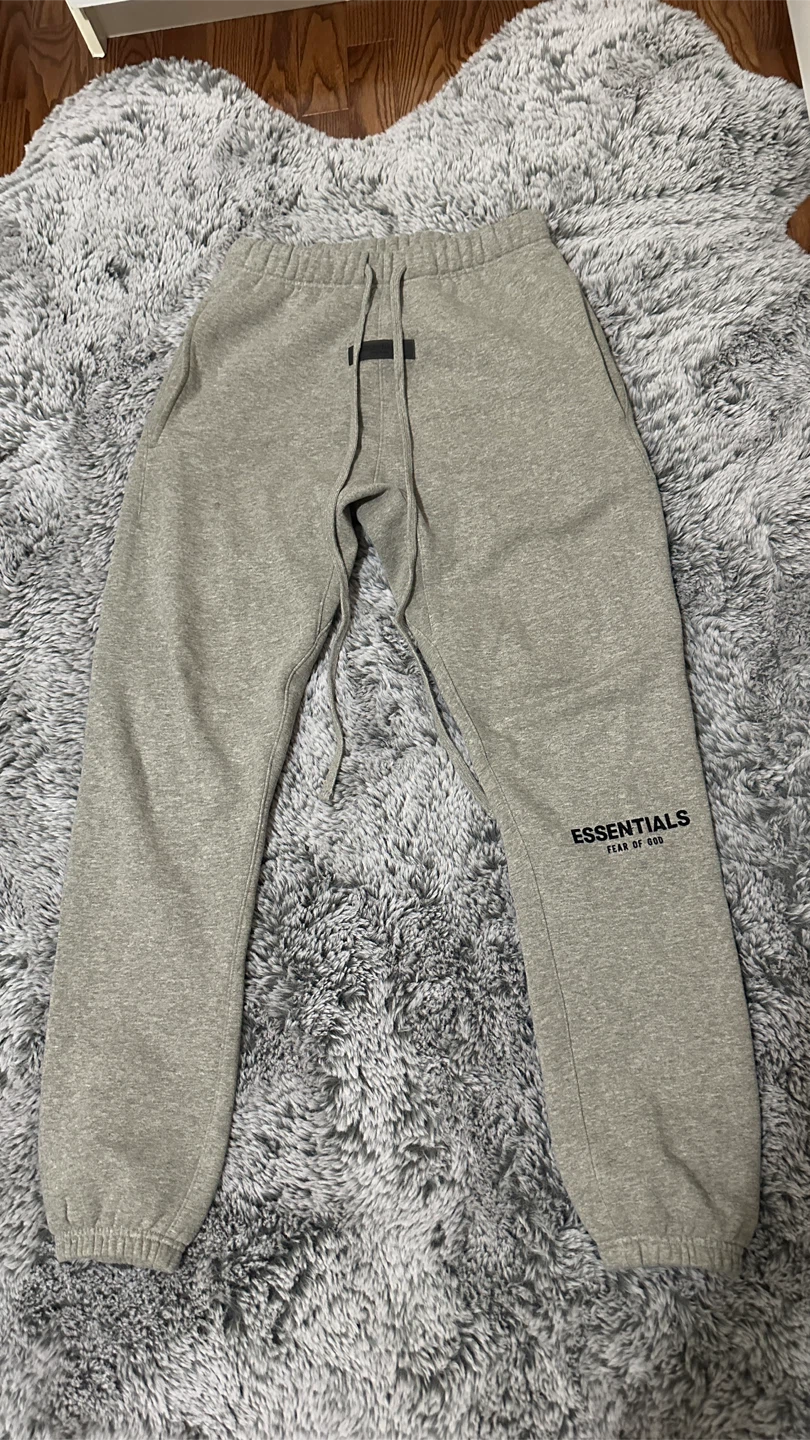 Fear of God Essentials Sweats “Dark Oatmeal”