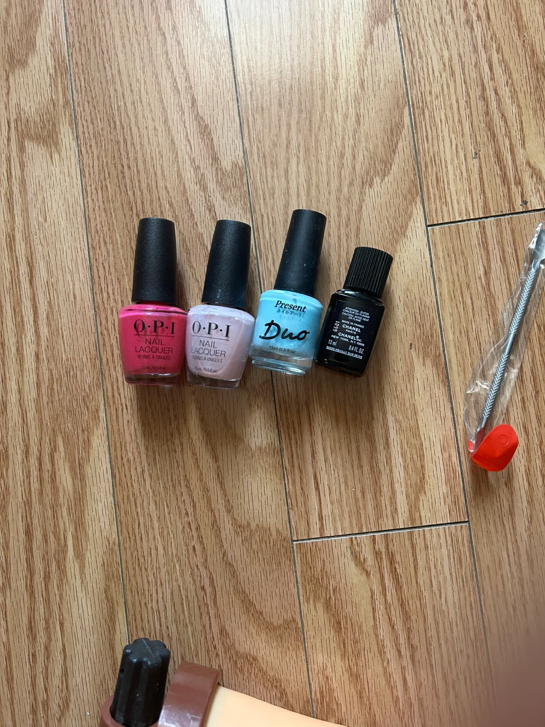 Nail Training Hand with OPI Polishes and Tools - photo 4