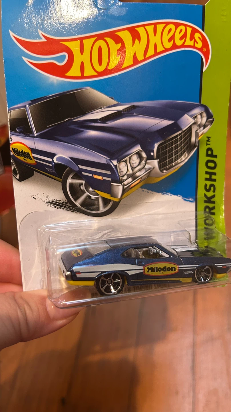 Hot Wheels 72 Ford Gran Torino Sport Diecast Car - photo 2