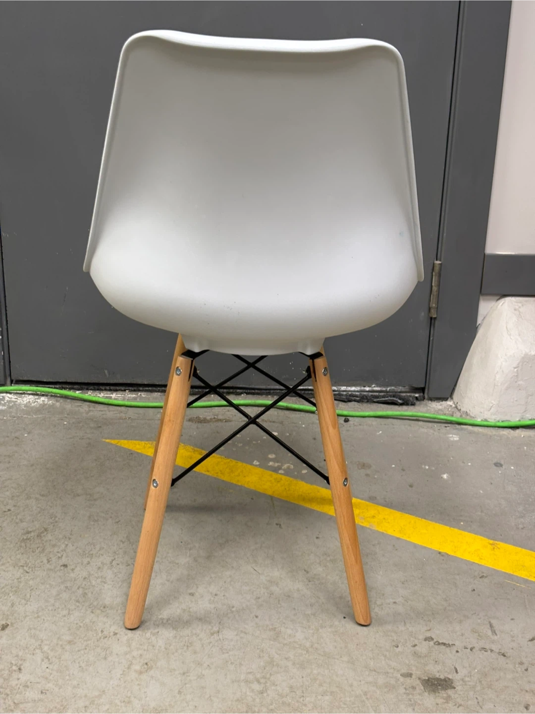 White Accent Chair with Wood Legs - photo 2