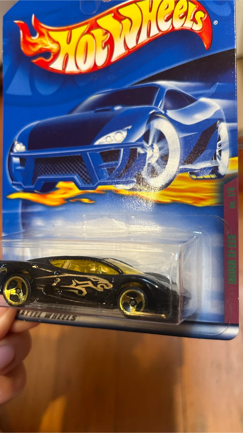 Hot Wheels 2001 Collector Series #085 Jaguar XJ220 - photo 2
