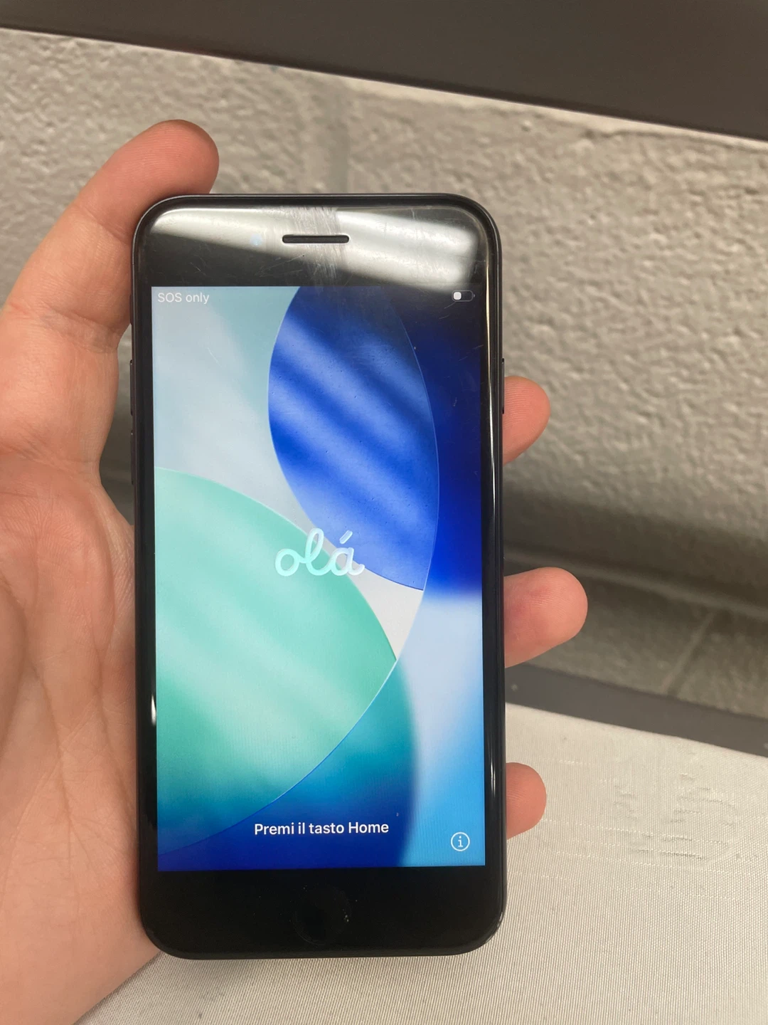 Apple iPhone SE 2nd Gen - photo 3