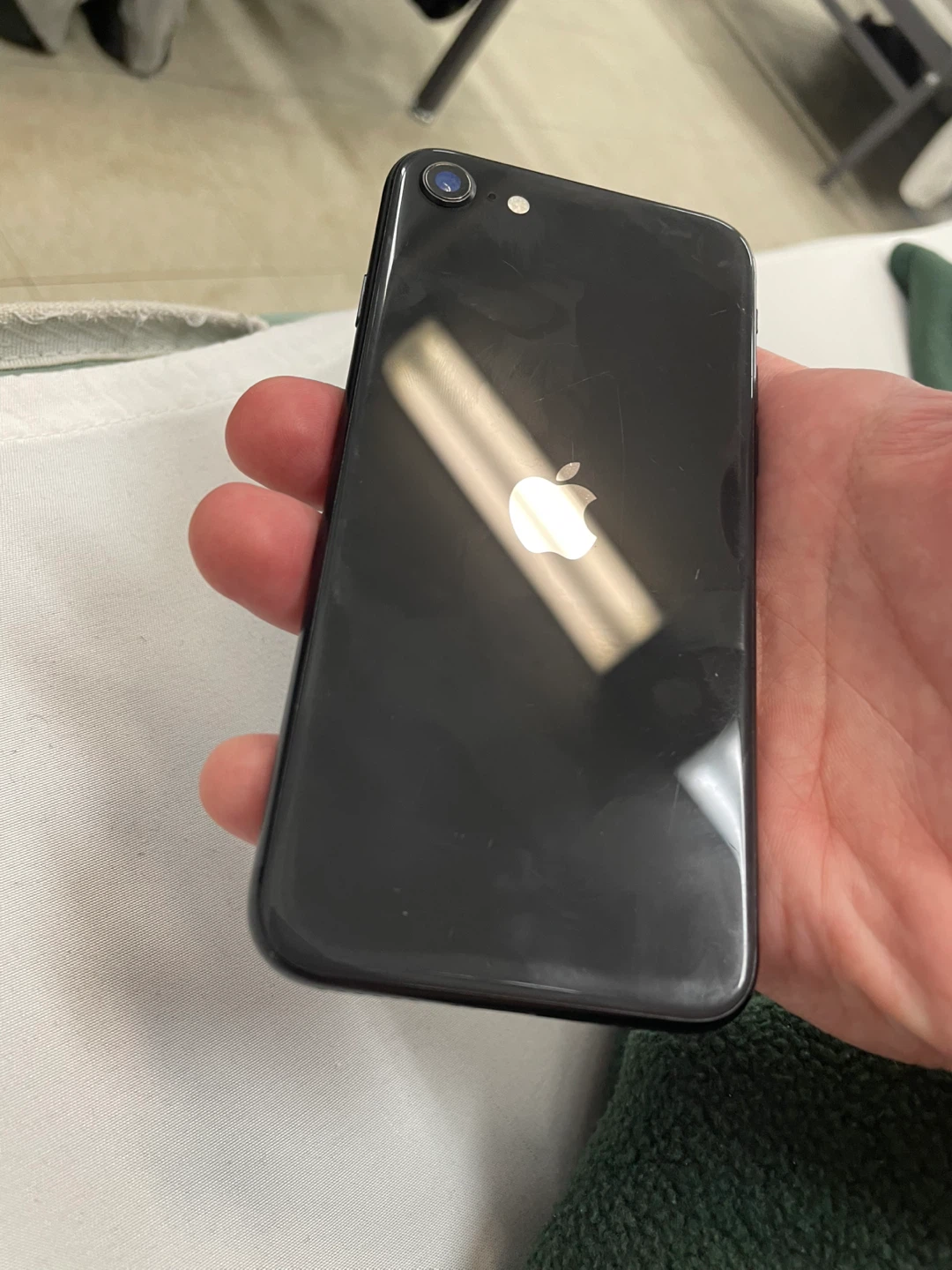 Apple iPhone SE 2nd Gen
