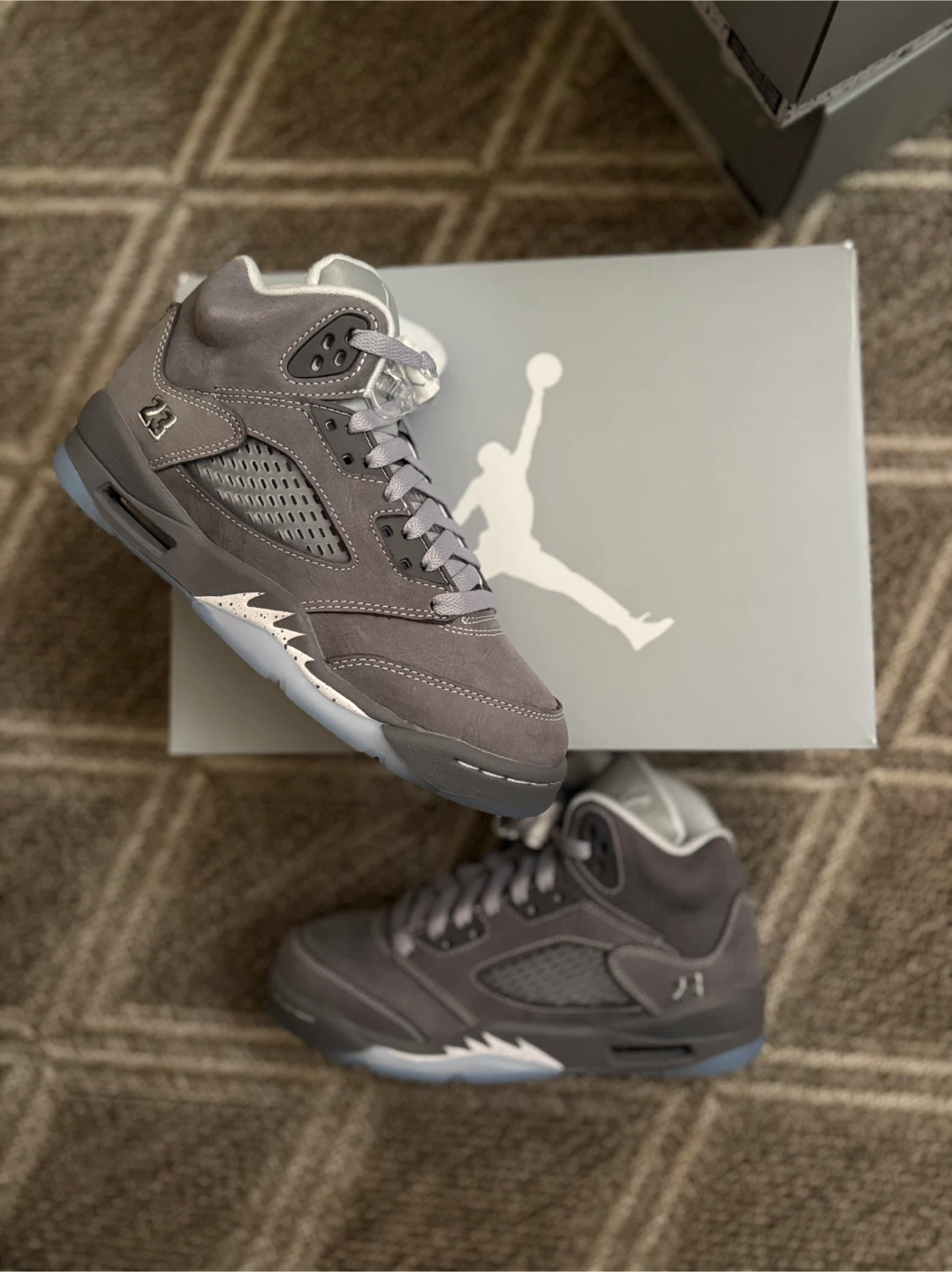 Air Jordan 5 Wolf Grey - photo 2