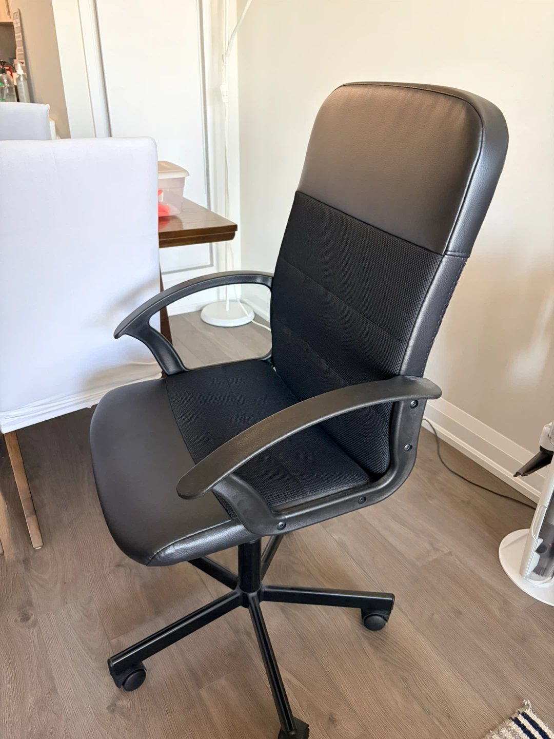 Black Ergonomic Office Chair - photo 2