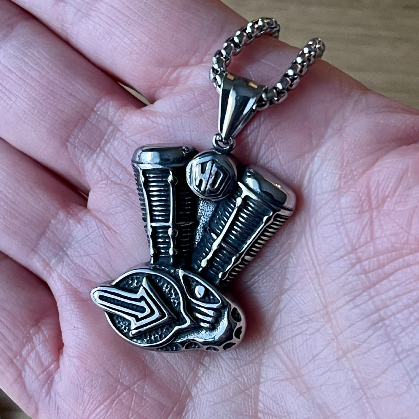 Motorcycle engine stainless steel necklace - photo 4