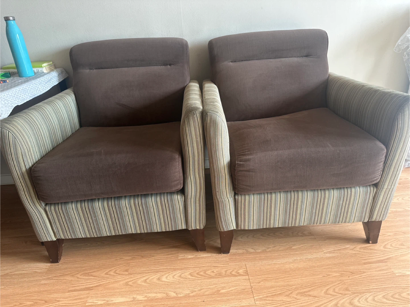 Brown Striped Armchair - photo 2