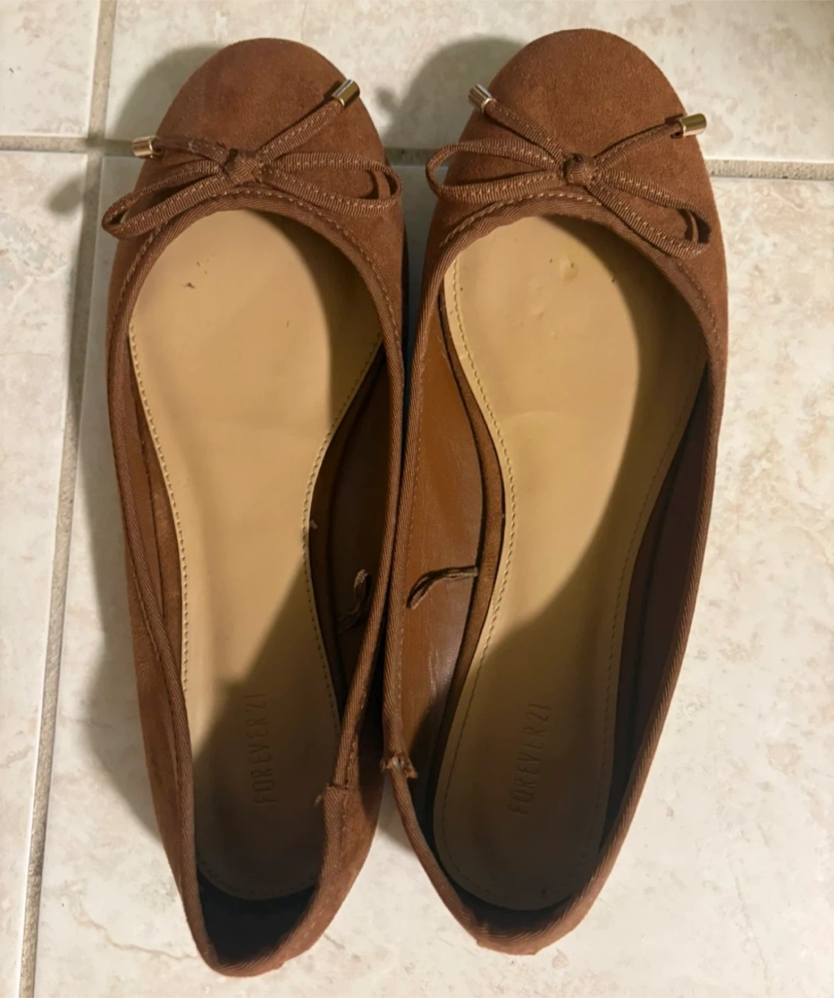 Forever 21 Flats (Size 6) (Barely worn, like new) (FREE)
