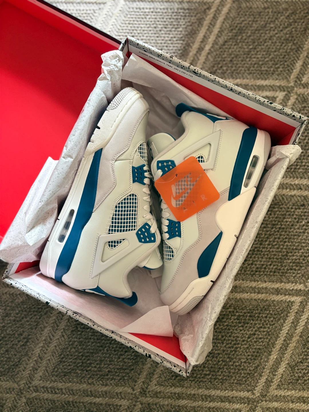 Jordan 4s Military Blues - photo 2