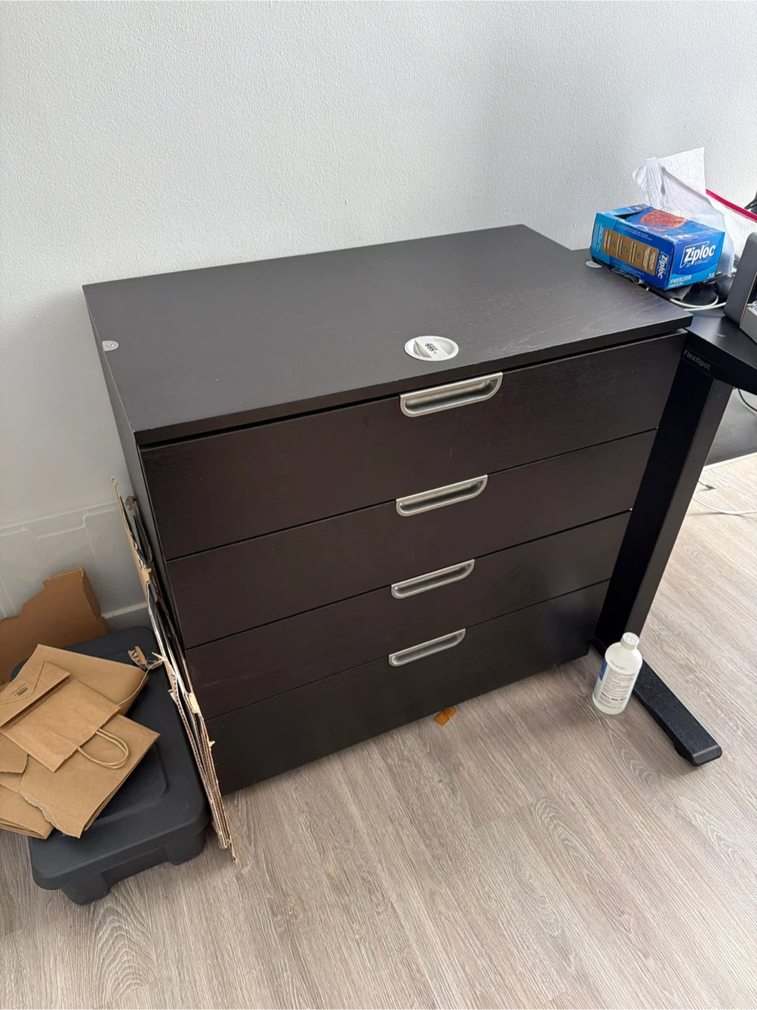 IKEA lockable 4-drawer chest - photo 4