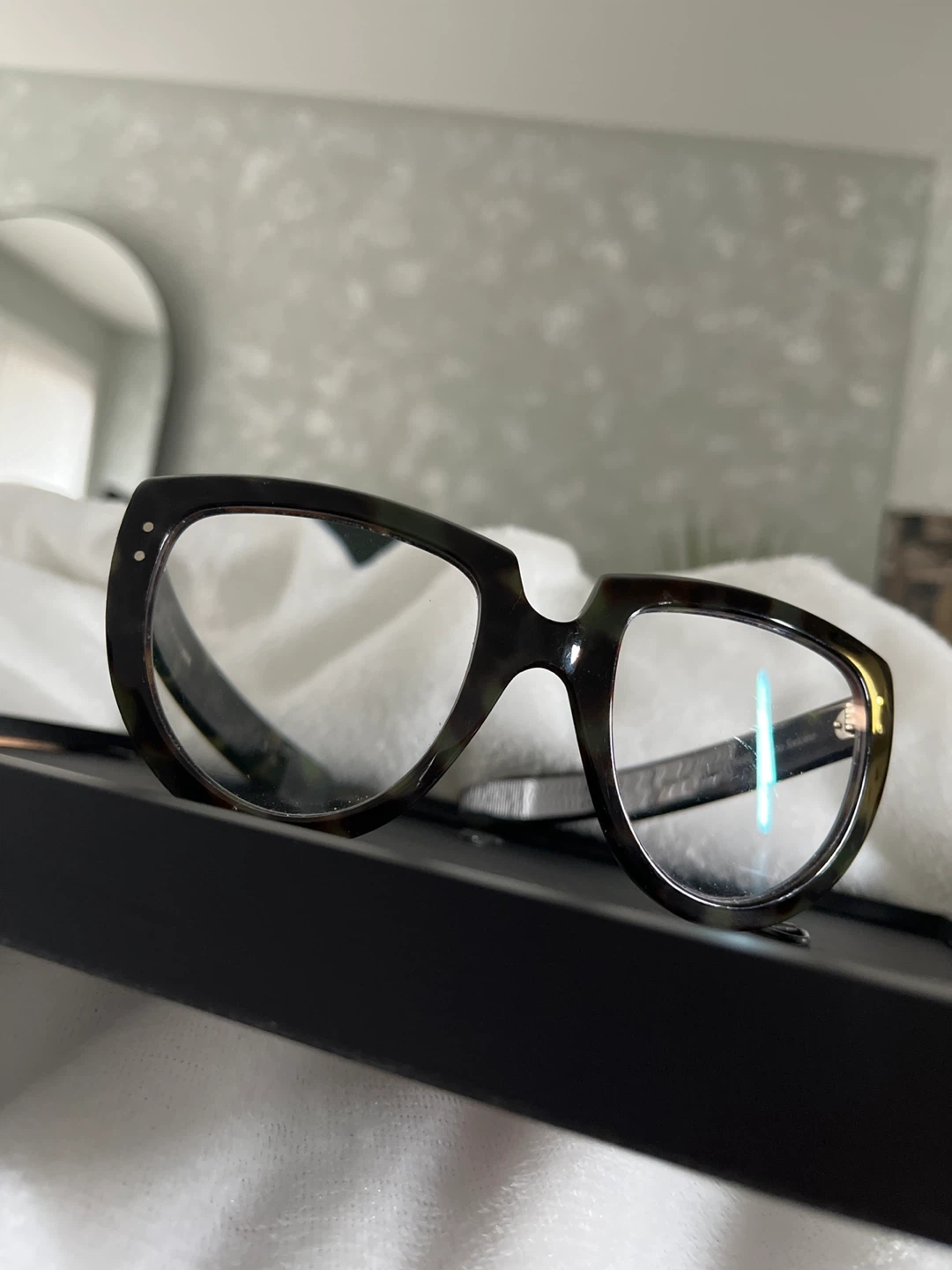 OLIVER GOLDSMITH FRAMES