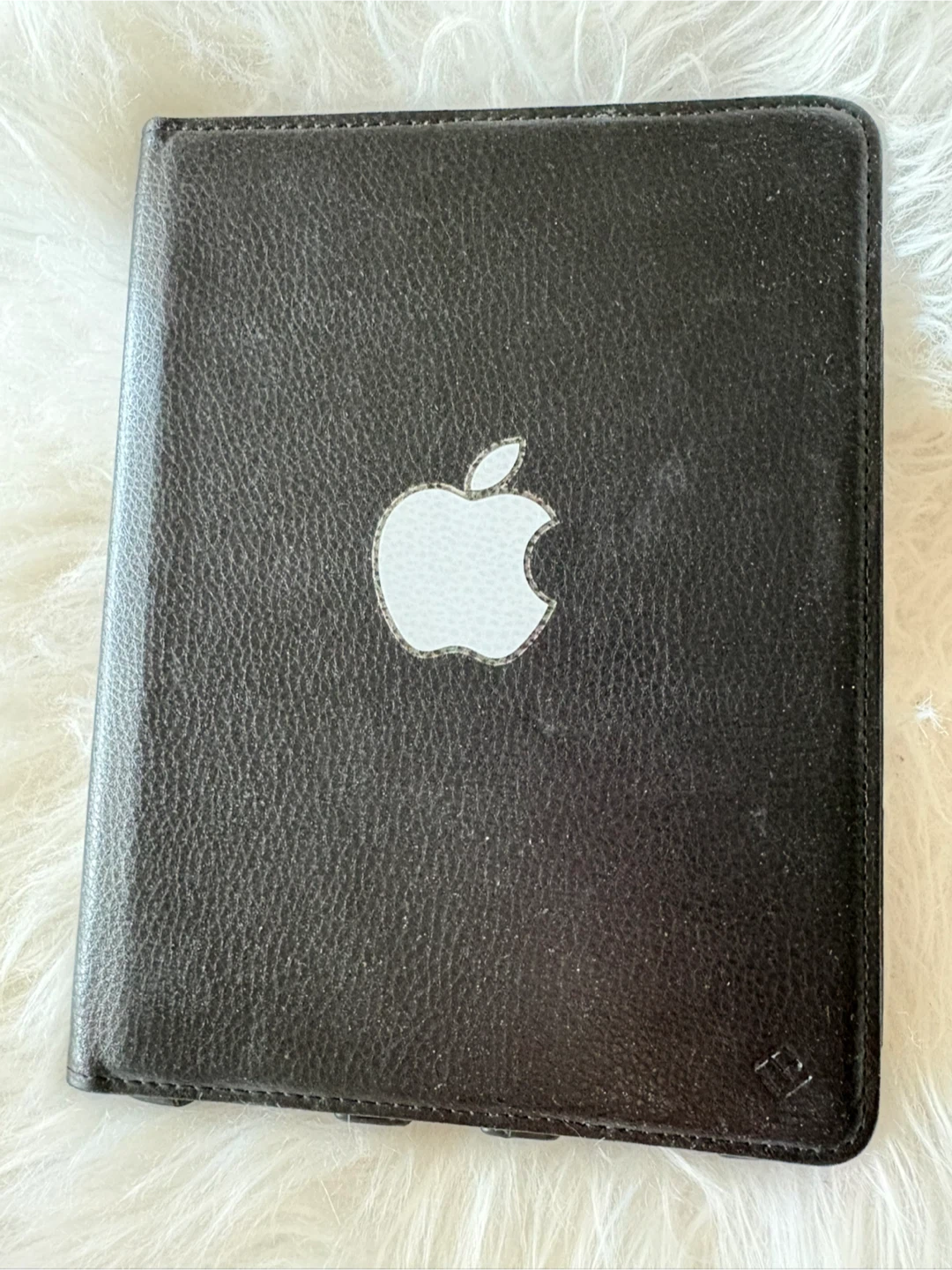 Black Leather Swivel Case for iPad