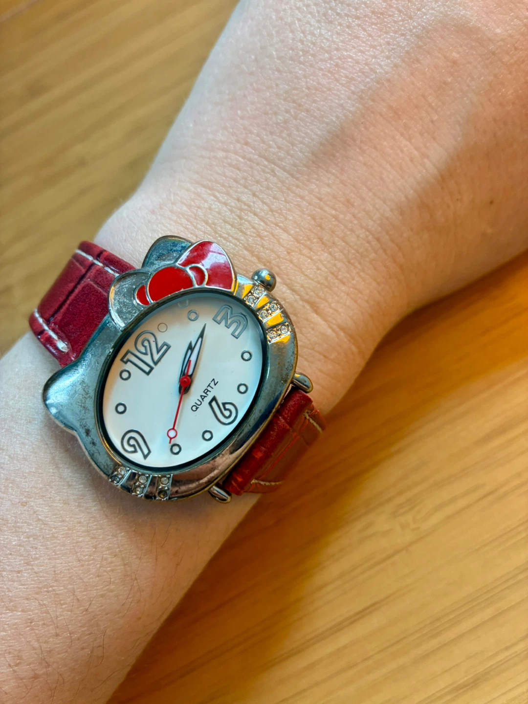Hello Kitty Quartz Watch - Red Band