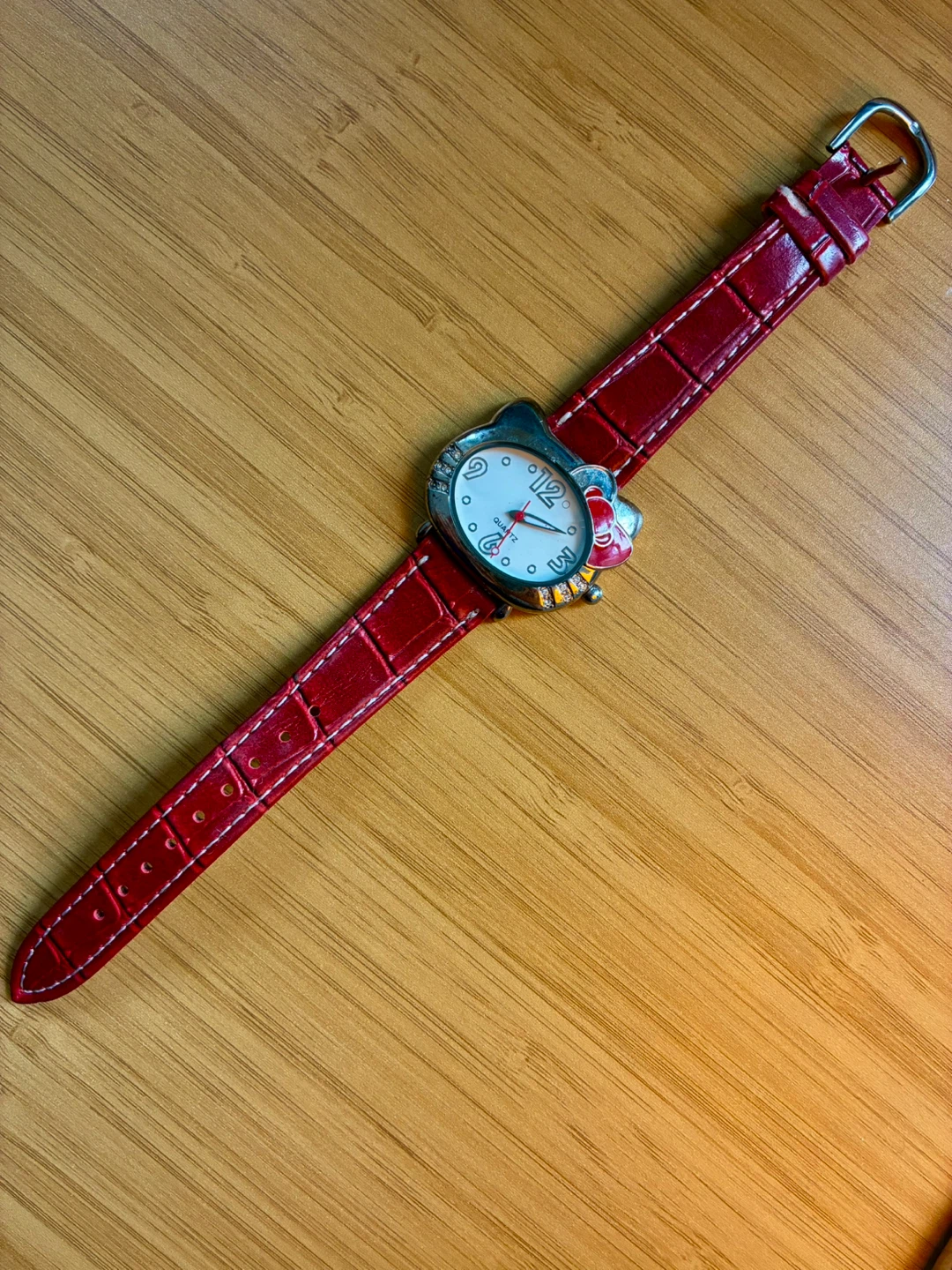 Hello Kitty Quartz Watch - Red Band - photo 2