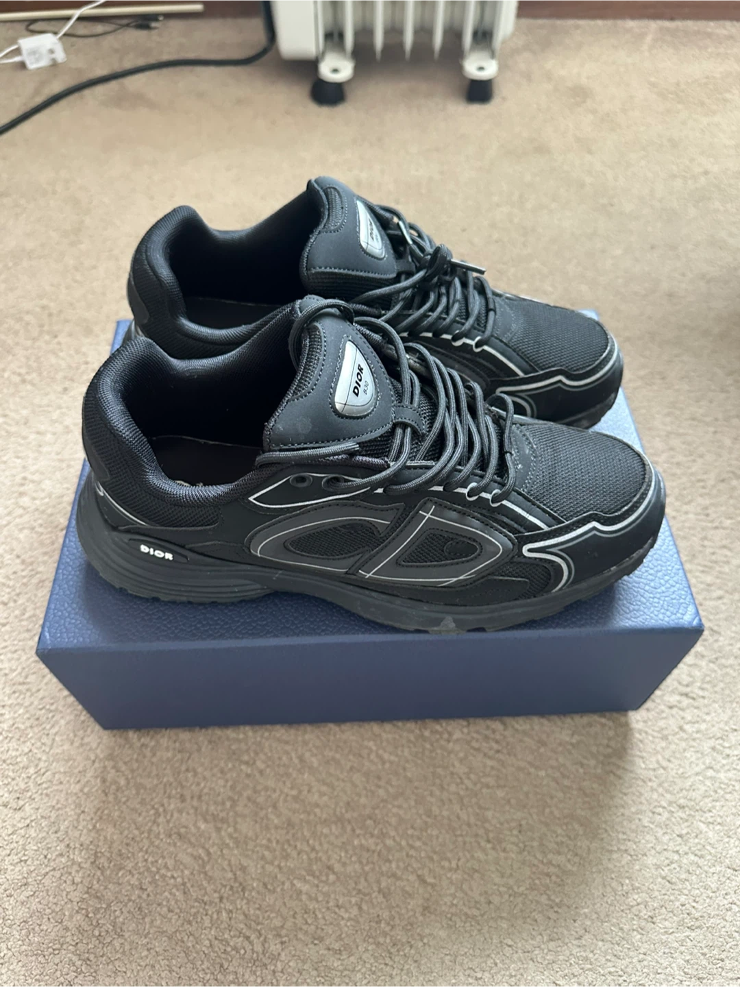 Black Dior B30