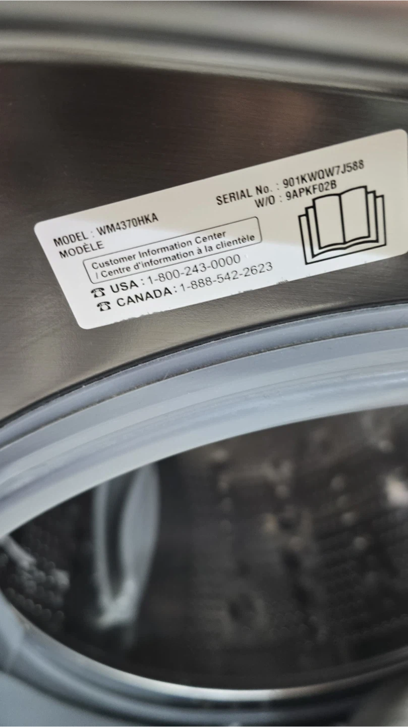 LG Stackable Washer and gas Dryer Set - photo 3