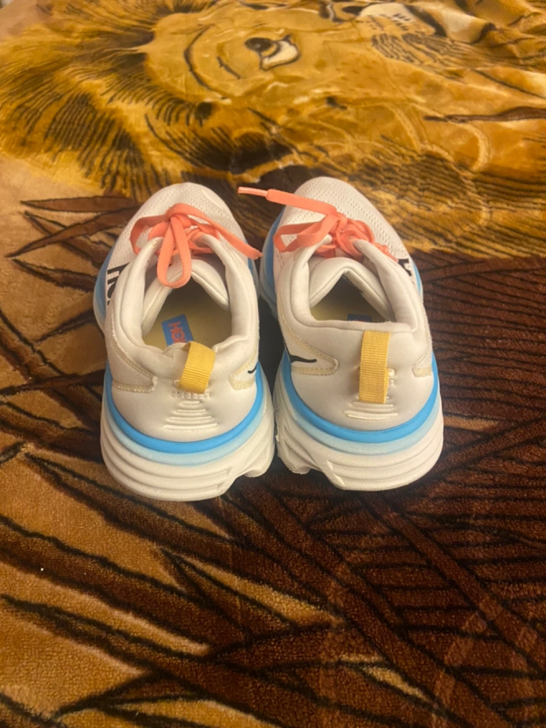 Hoka women shoes size 8.5 - photo 3