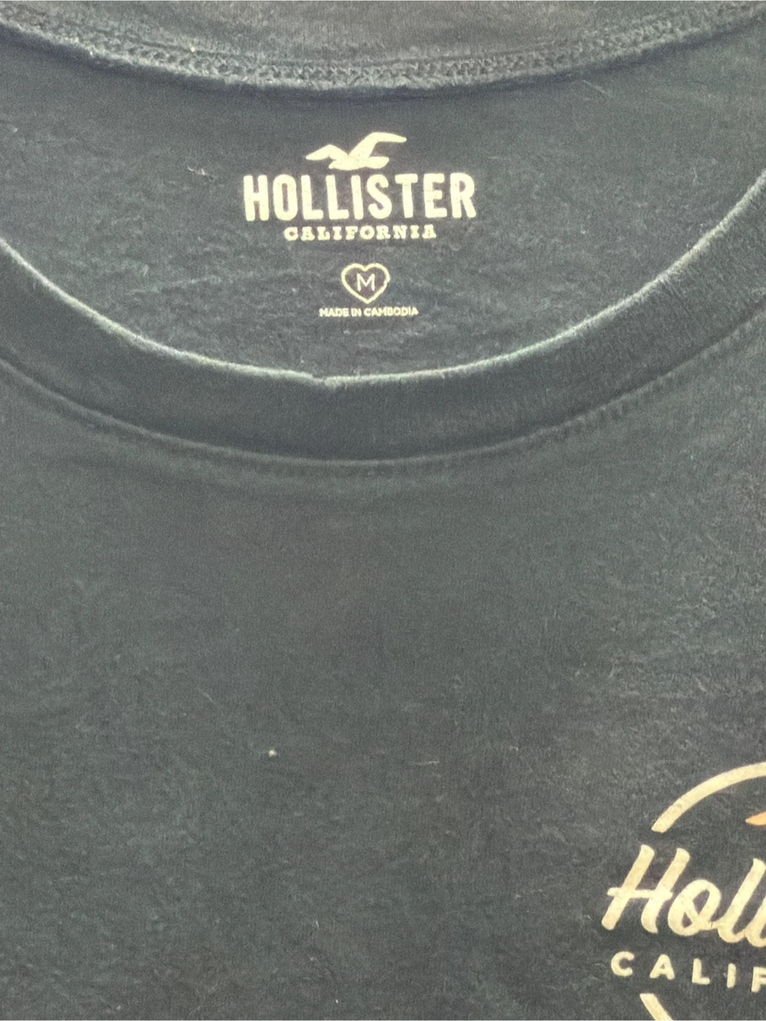 Hollister California Long Sleeve T-Shirt Size M - photo 2