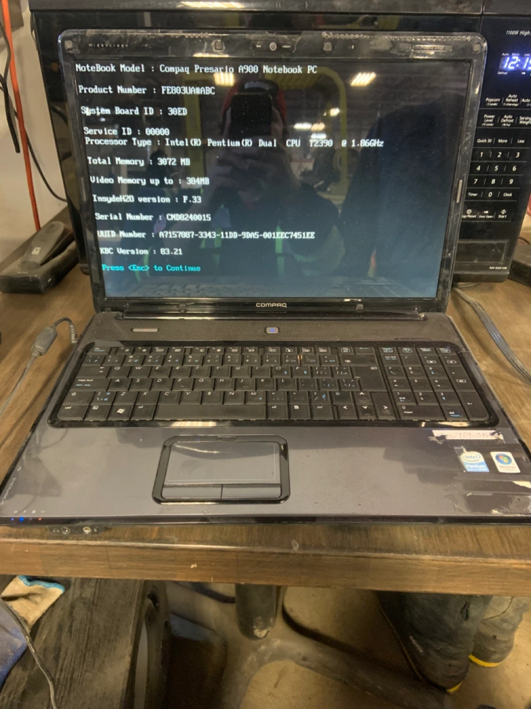 Compaq Presario A900 Notebook PC - photo 2