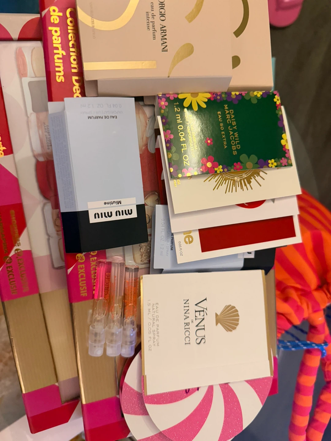 Assorted Designer Perfume Samples 30 pcs
