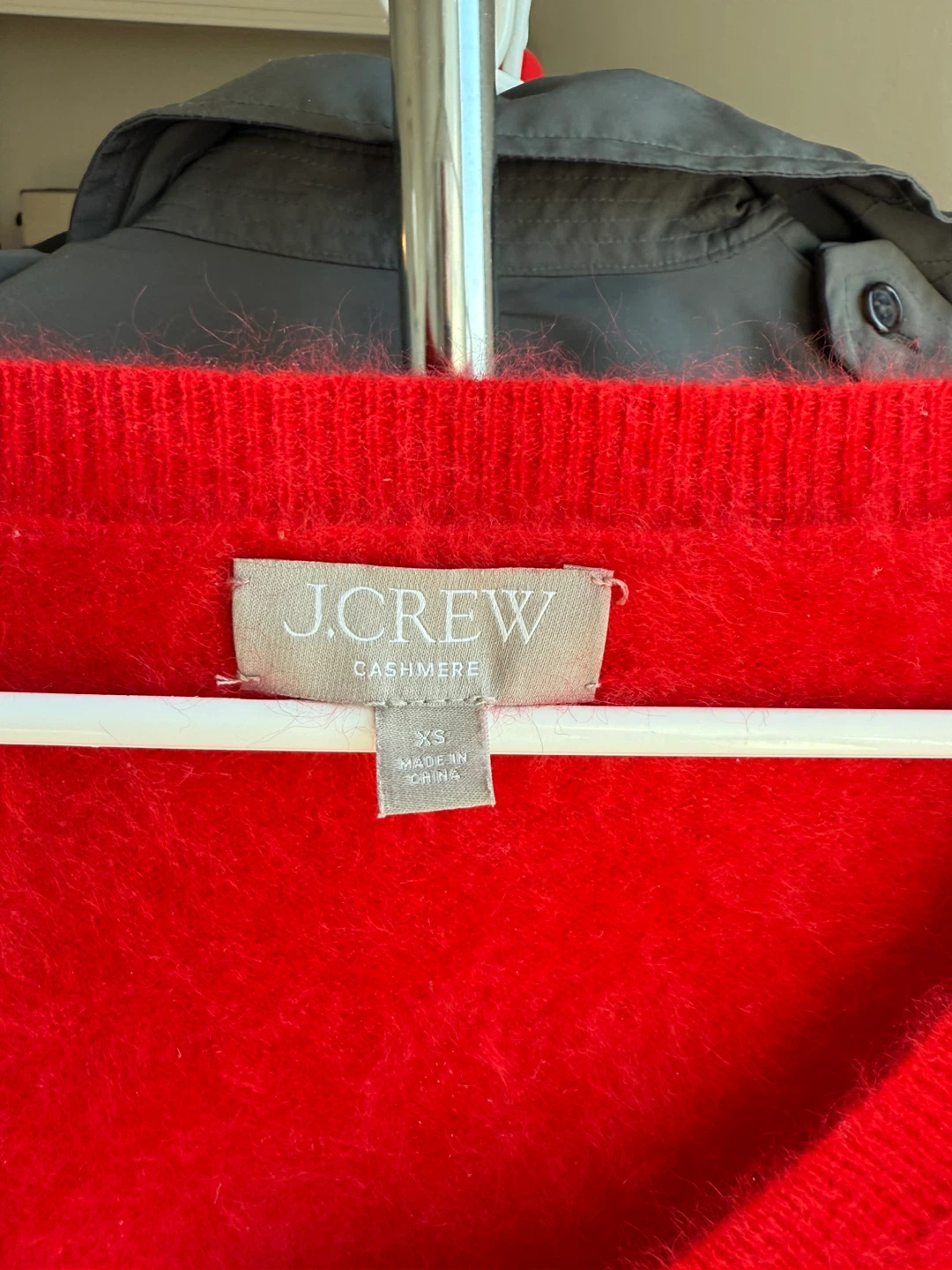 J.Crew Red Brushed Cashmere Cropped V-Neck Sweater - photo 2