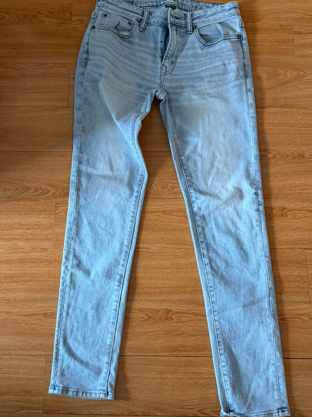 Men’s jeans size large