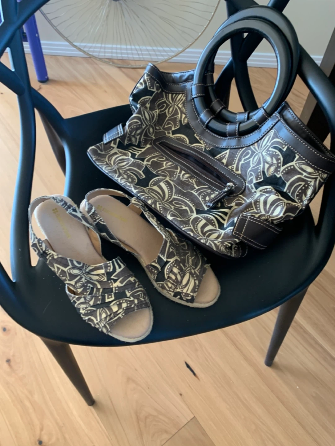 Naturalizer Wedge Sandals and Handbag Set