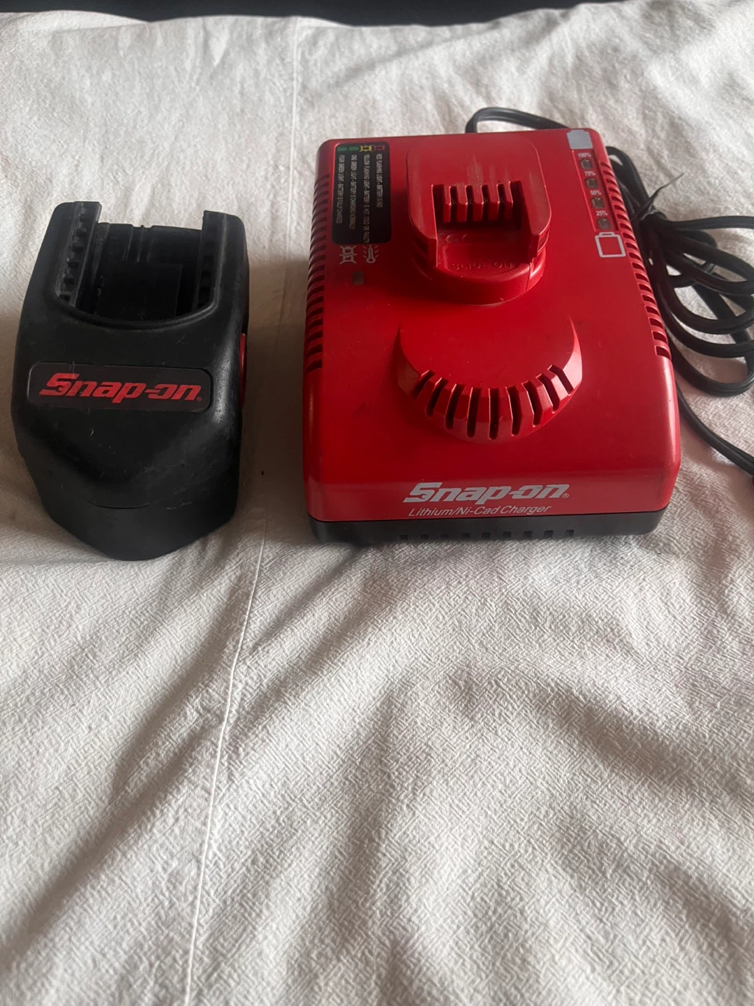 Snap-on 18V Cordless Impact Wrench Tool Kit - photo 3