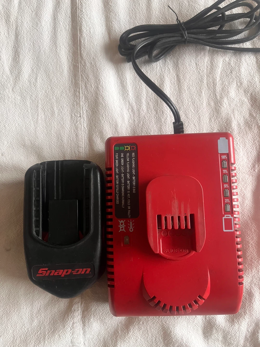Snap-on 18V Cordless Impact Wrench Tool Kit - photo 4