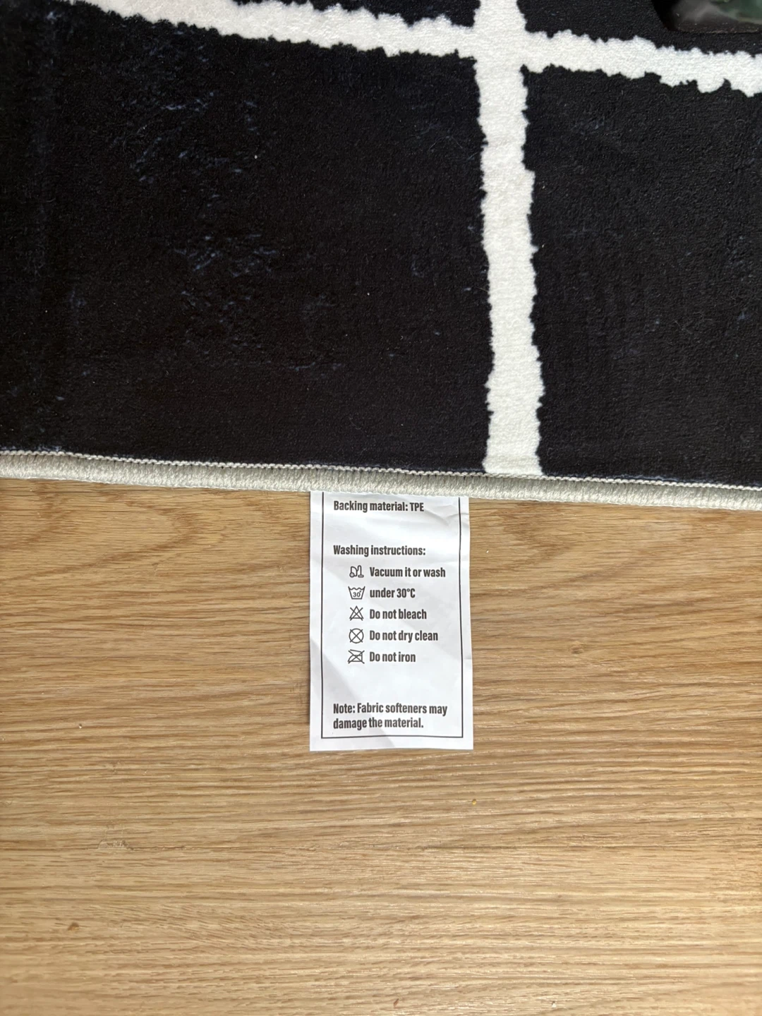 Black and White Abstract Line Rug - photo 2