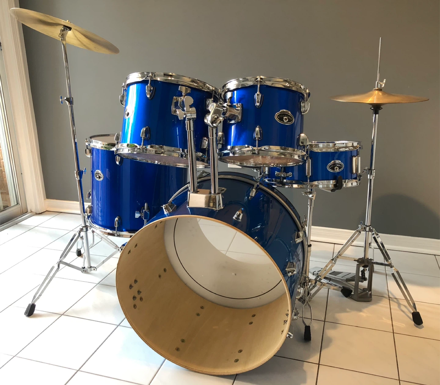 Blue drum set - everything included!