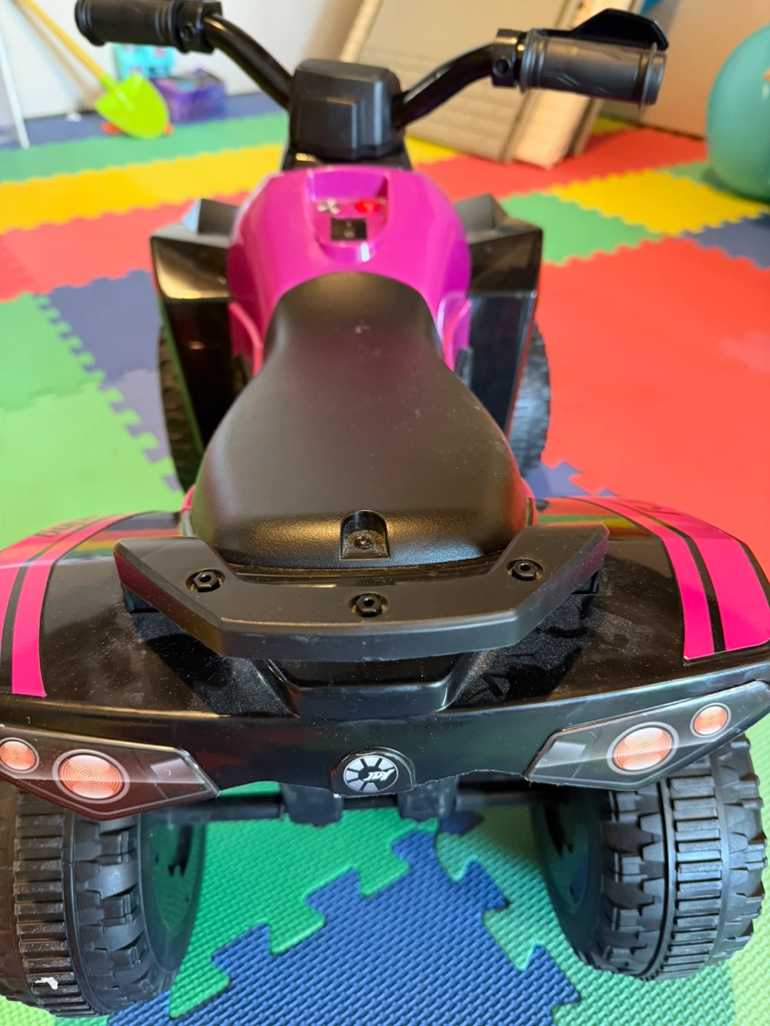 Kids Pink Ride-on - photo 4