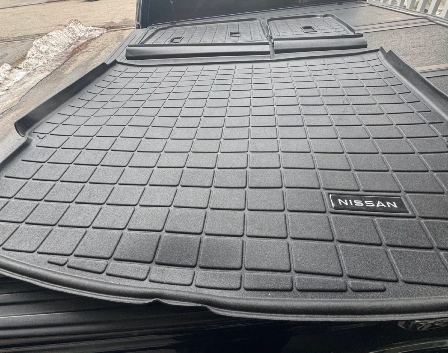 Nissan Rogue Cargo Liner / Trunk Mat – Like New - photo 2