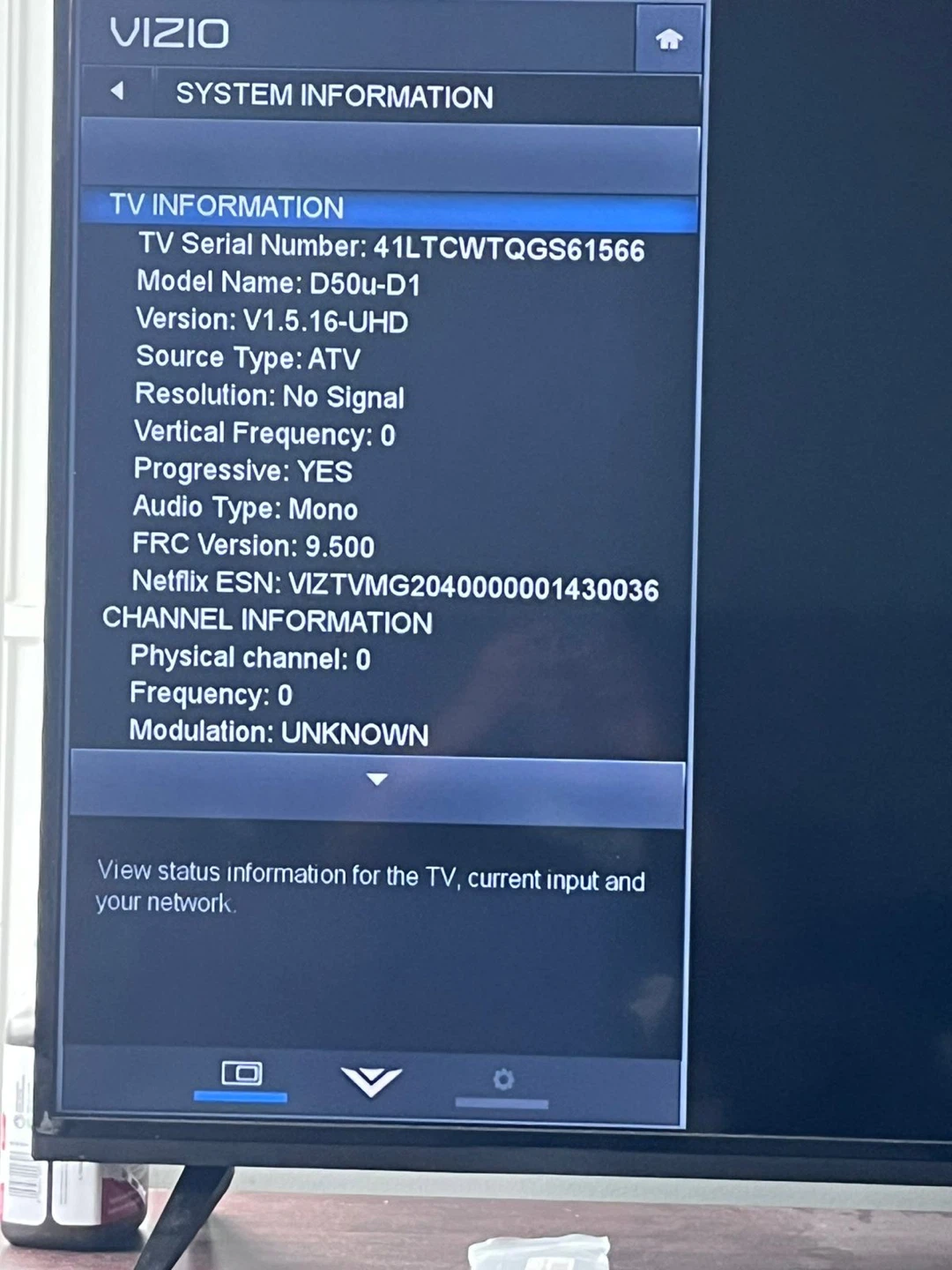 VIZIO Smart TV D50u-D1 50-inch 4K UHD with Bell router - photo 3